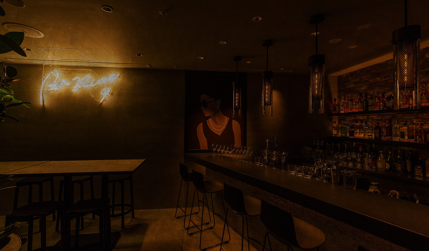 福岡 博多駅前ホテルブロッサムプレミア2F おしゃれなグルメ レストラン&グリル ナインドアーズ